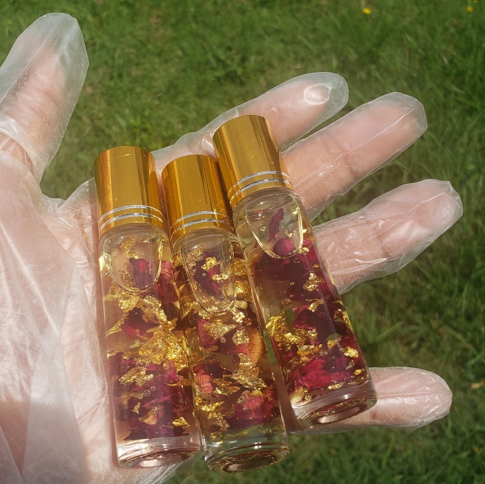 2 rose gold lip oils